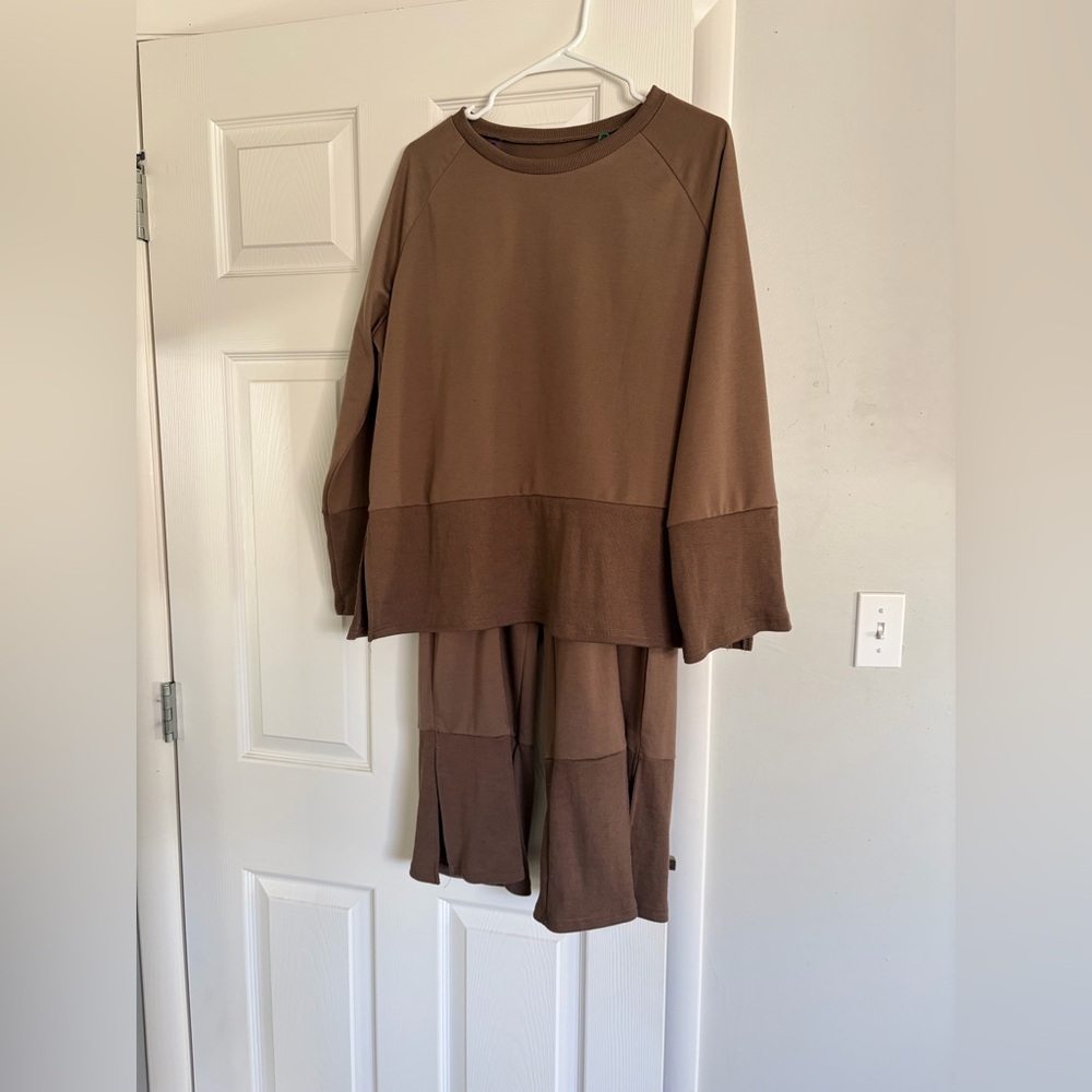 Amazon NWOT Brown Two-Piece Lounge Set